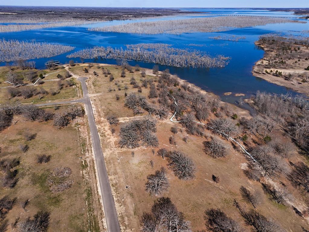 800 Waters Edge Way Bonham, TX 75418 - Photo 8 of 38