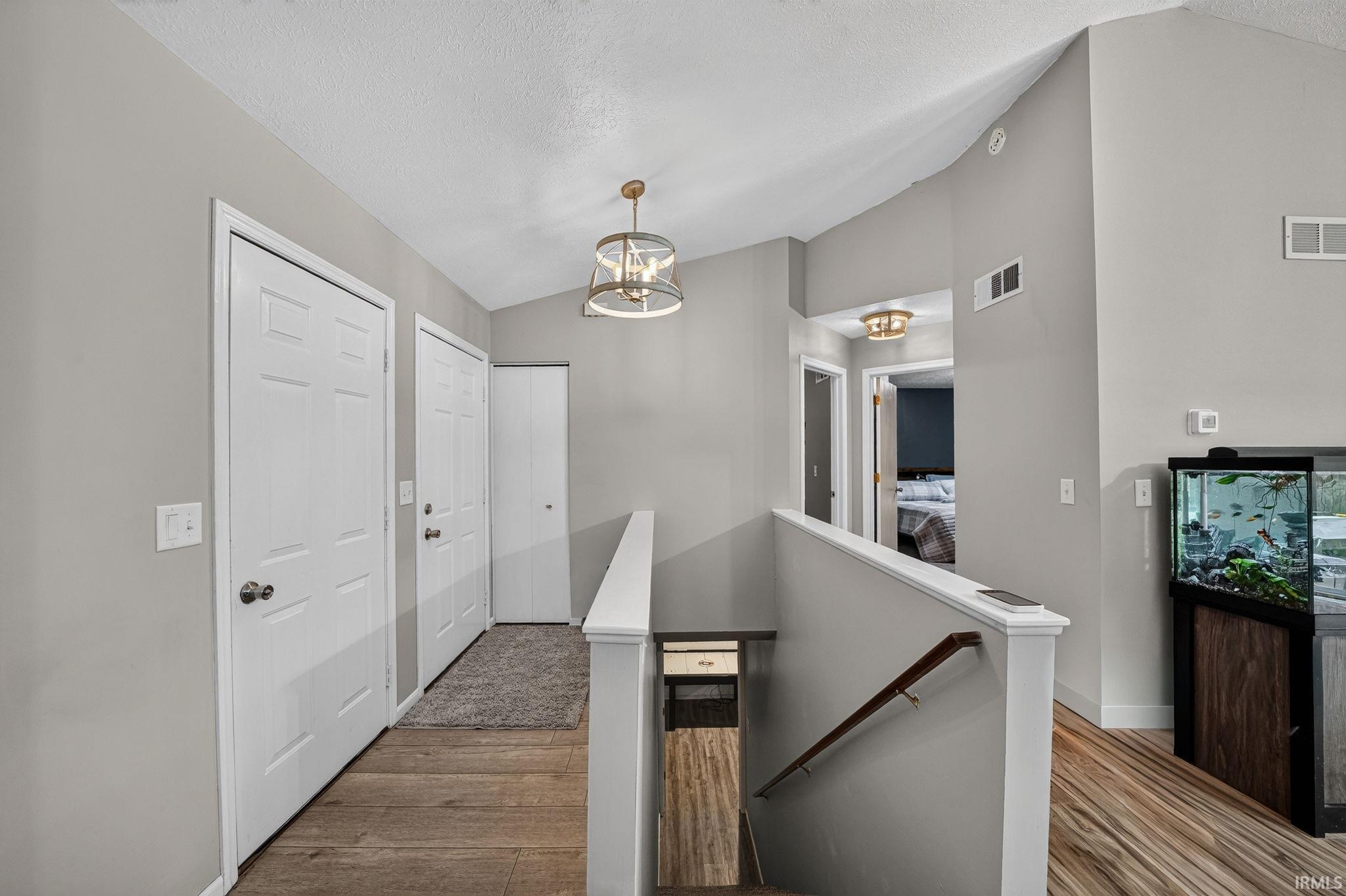 1233 Alex Way Mishawaka, IN 46545 - Photo 2 of 22