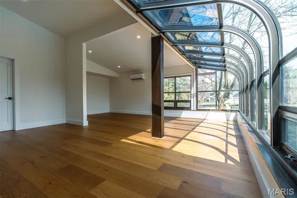 $945,000 | 11814 Claychester Drive, Des Peres, MO 63131