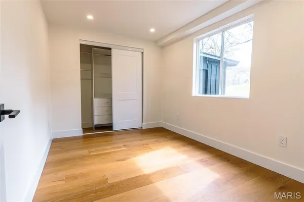 $945,000 | 11814 Claychester Drive, Des Peres, MO 63131