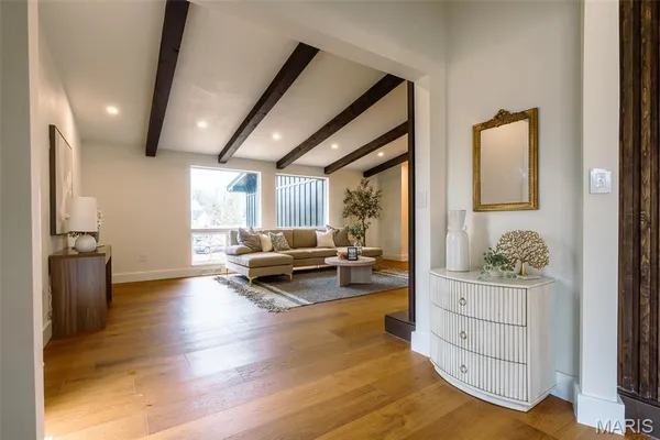 $945,000 | 11814 Claychester Drive, Des Peres, MO 63131