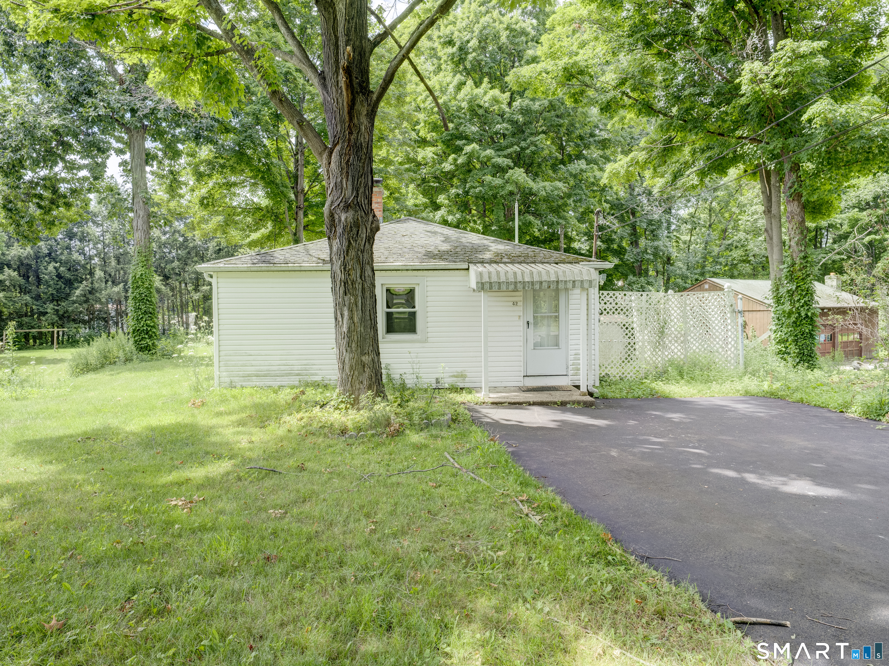 42 Mines Road Bristol, CT 06010 - Photo 1 of 30