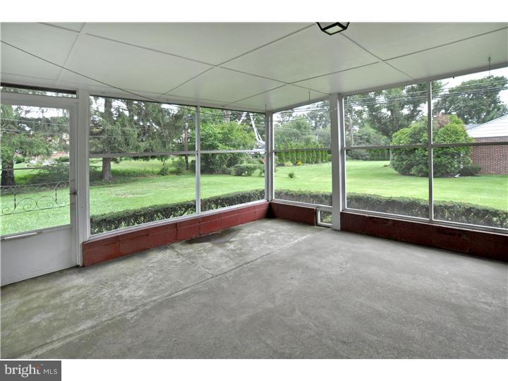 2060 Williamsburg Road Huntingdon Valley, PA 19006 - Photo 18 of 21 Sun Room
