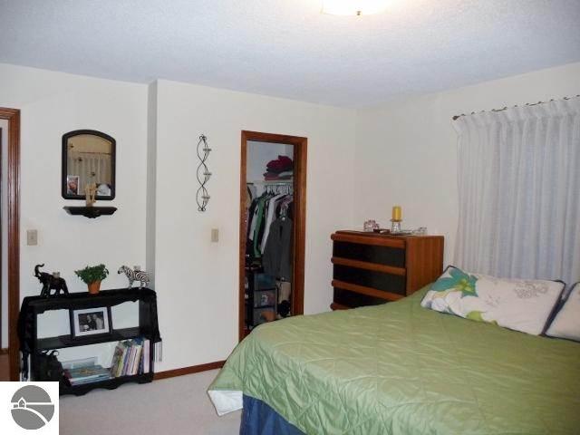 7074 Deepwater Point Road Williamsburg, MI 49690 - Photo 17 of 19 1740568-16.JPG
