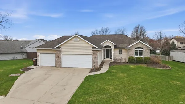 $383,900 | 15905 Lebaron Lane, Huntertown, IN 46748