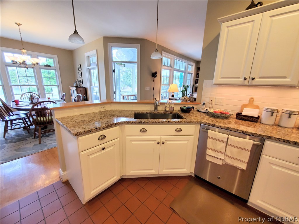 301 Grove Point Road Kilmarnock, VA 22482 - Photo 17 of 50