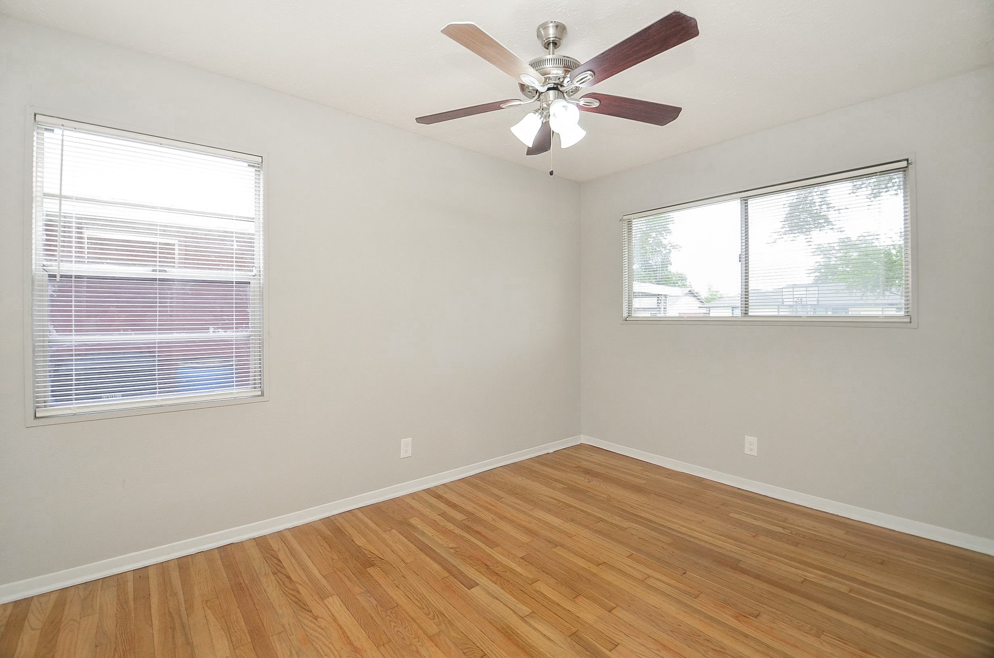 6322 Clemson Street Houston, TX 77092 - Photo 13 of 20