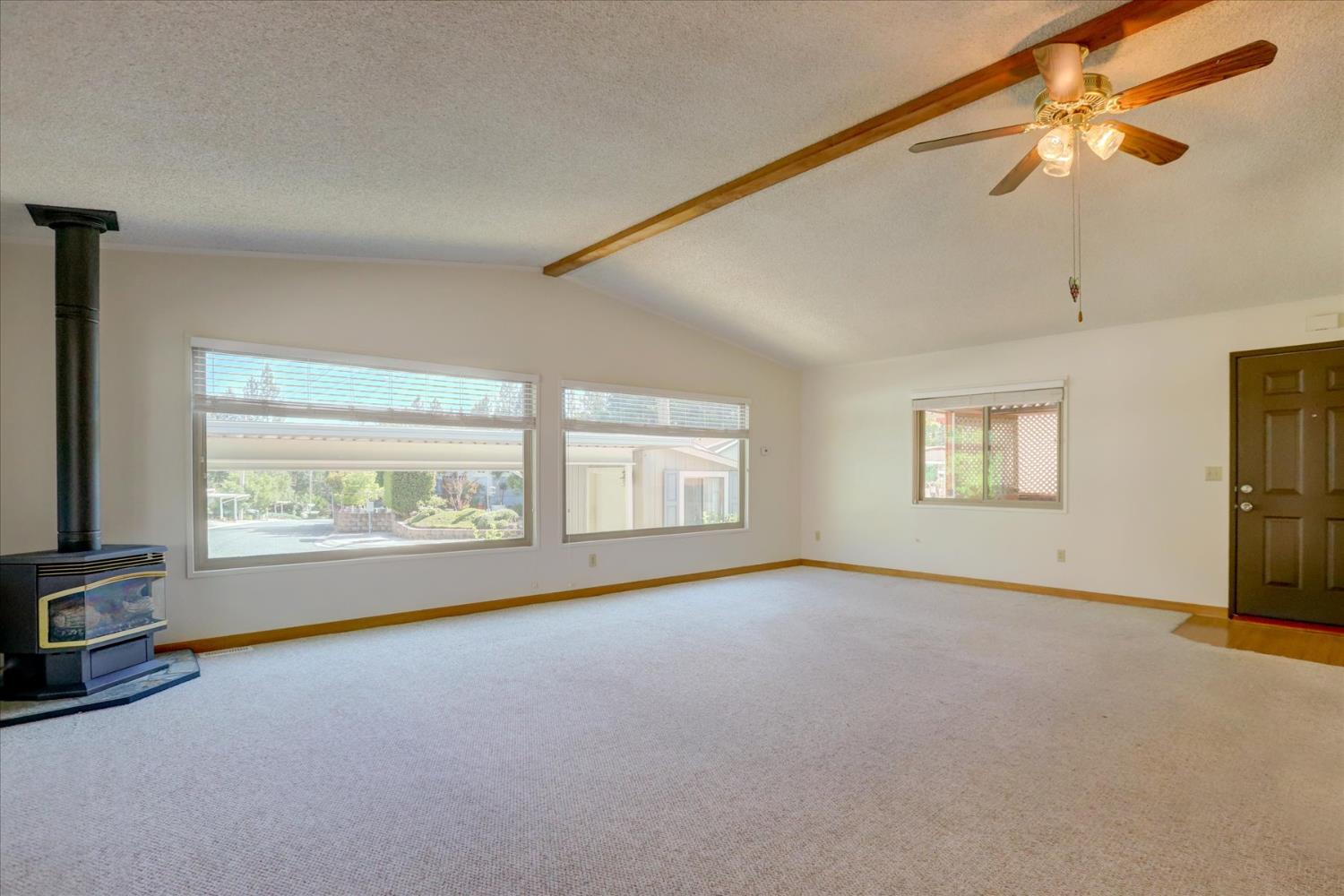 10046 Dalewood Way Grass Valley, CA 95949 - Photo 3 of 68