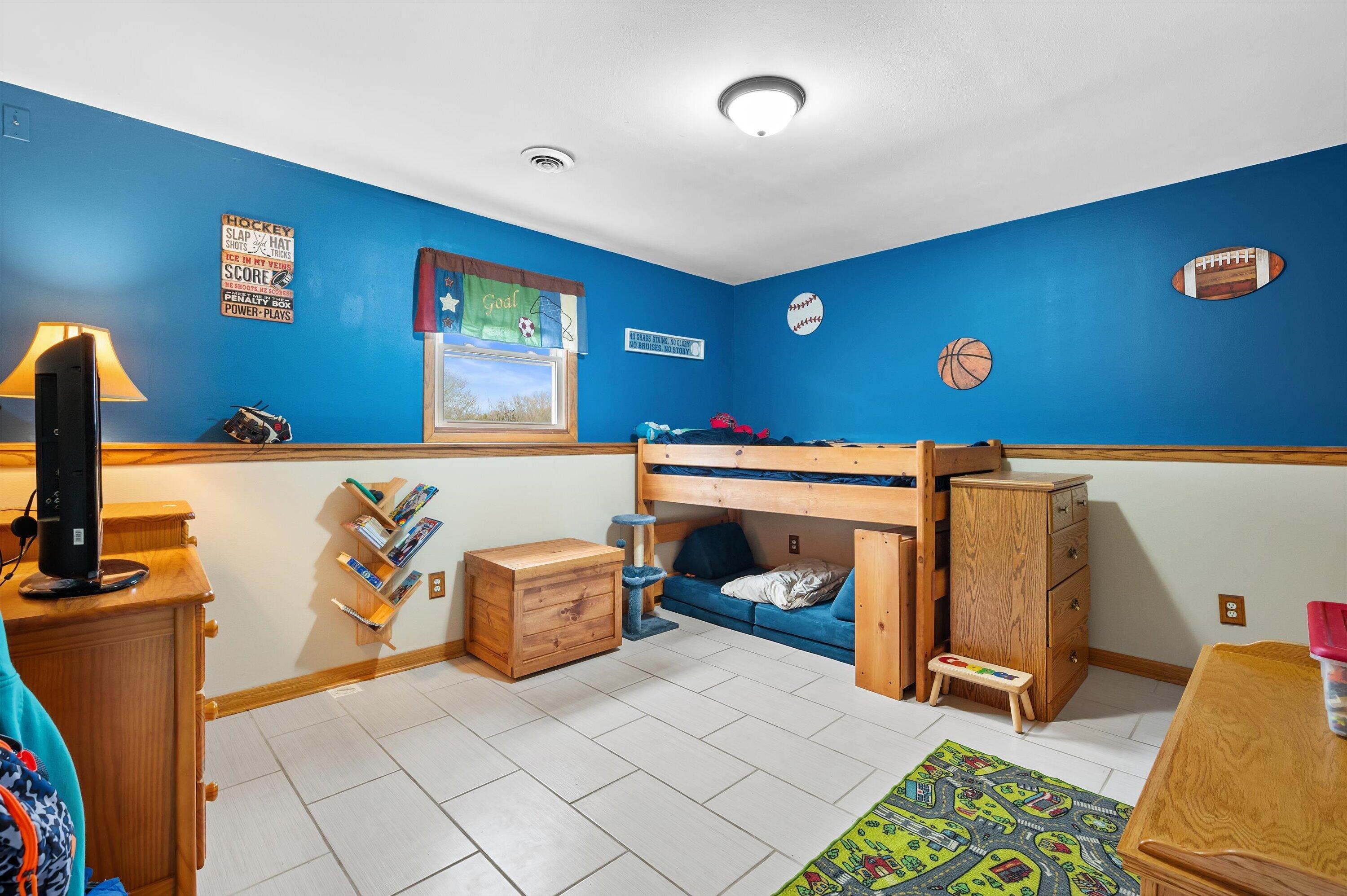 W299S10917 Valley Ridge Drive Mukwonago, WI 53149 - Photo 19 of 30 27-Z62_8385