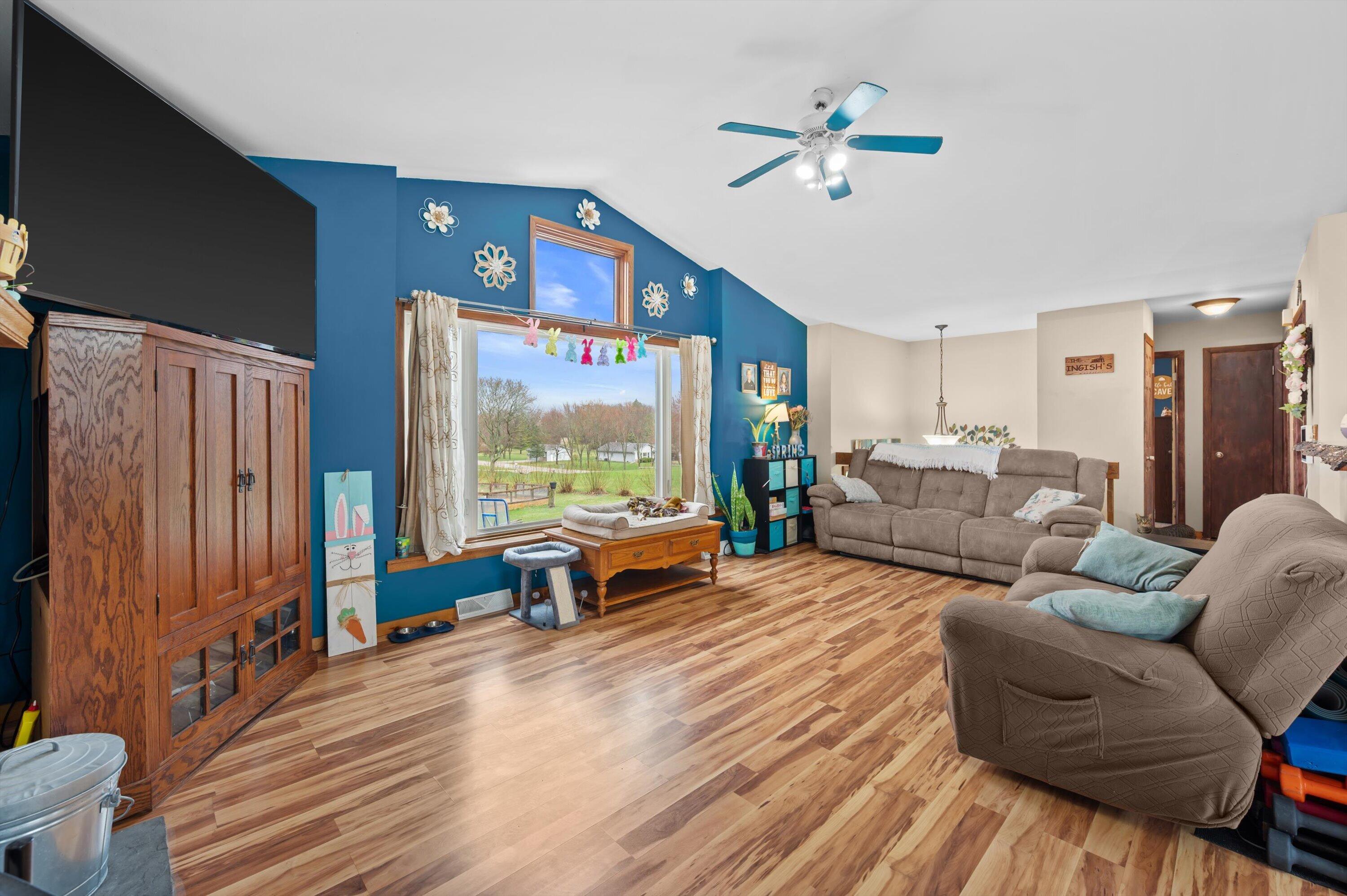 W299S10917 Valley Ridge Drive Mukwonago, WI 53149 - Photo 6 of 30 13-Z62_8293