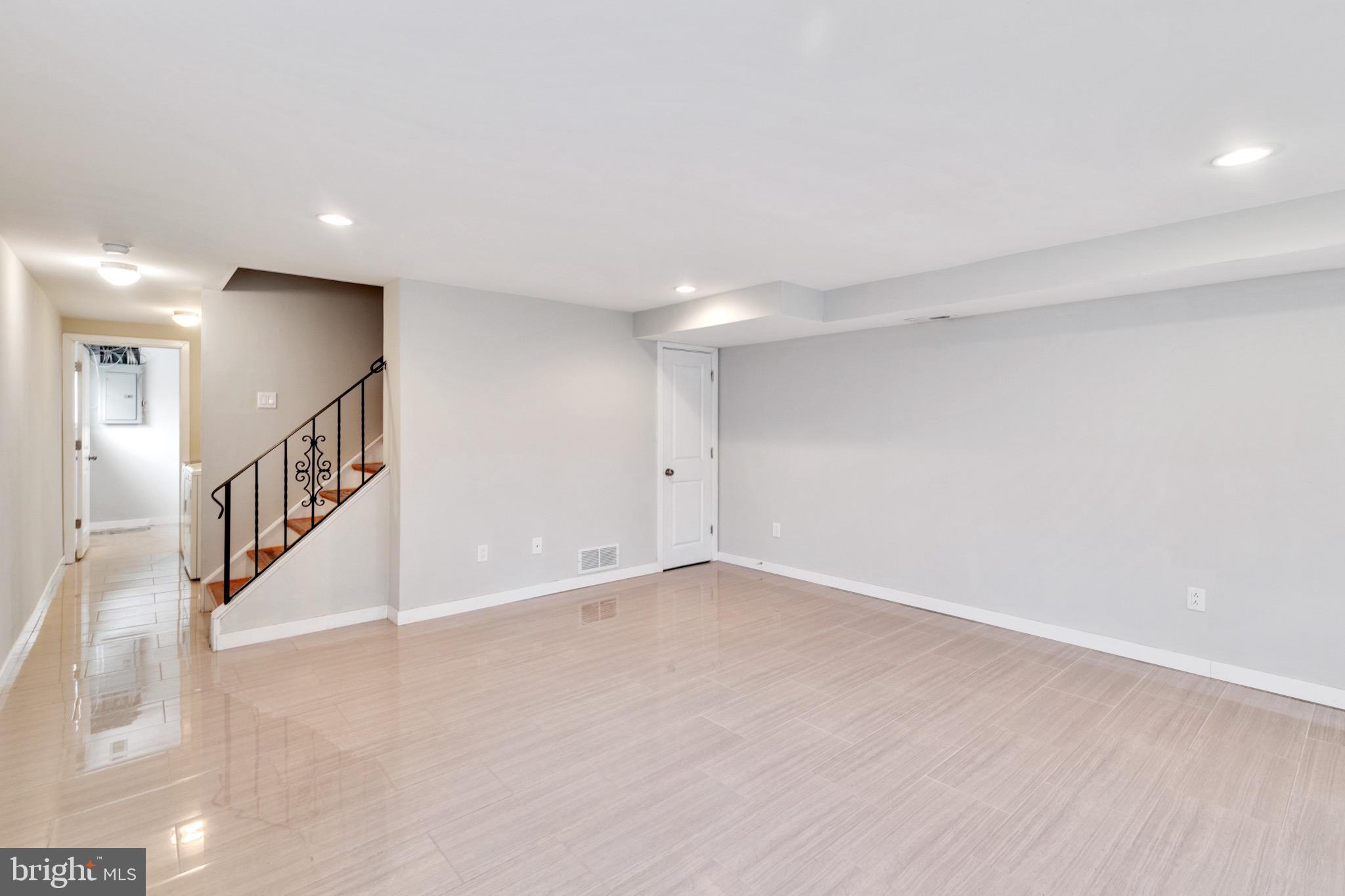 8936 Ridge Avenue Philadelphia, PA 19128 - Photo 29 of 37