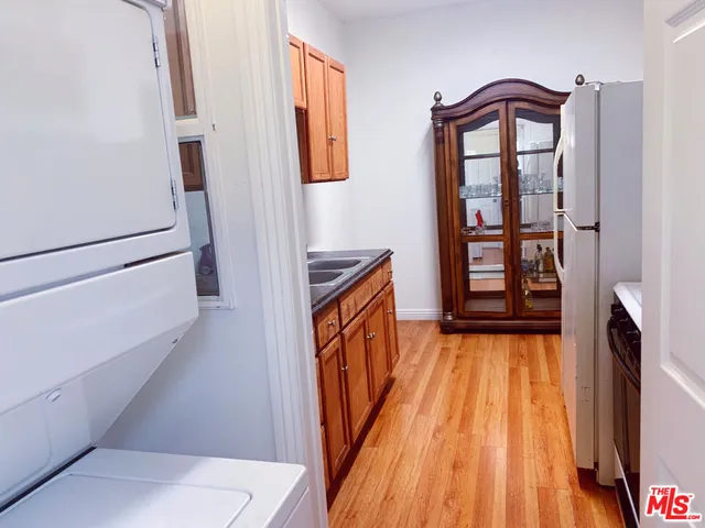 $1,460,000 | 2740 James M Wood Boulevard, Los Angeles, CA 90006