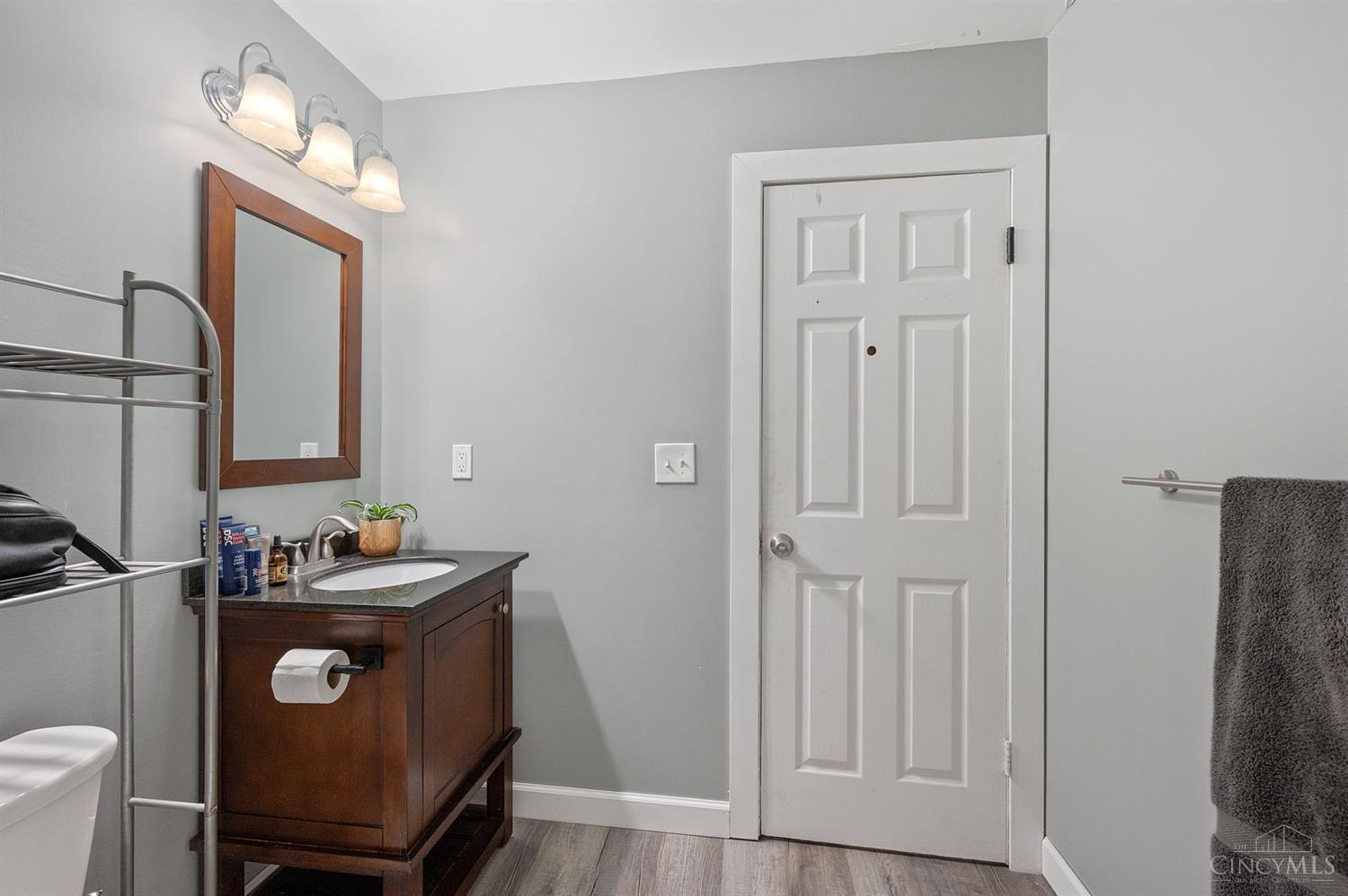 4661 Summerside Road Cincinnati, OH 45244 - Photo 19 of 28 Gallery Image 19