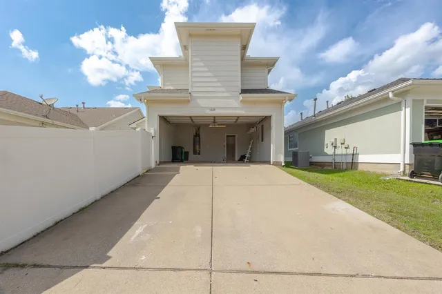 $325,000 | 1828 Mercer Way, Savannah, TX 76227