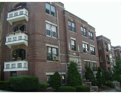 34 Garrison Road, Unit 5 34 Brookline, MA 02445 - Photo 1 of 1