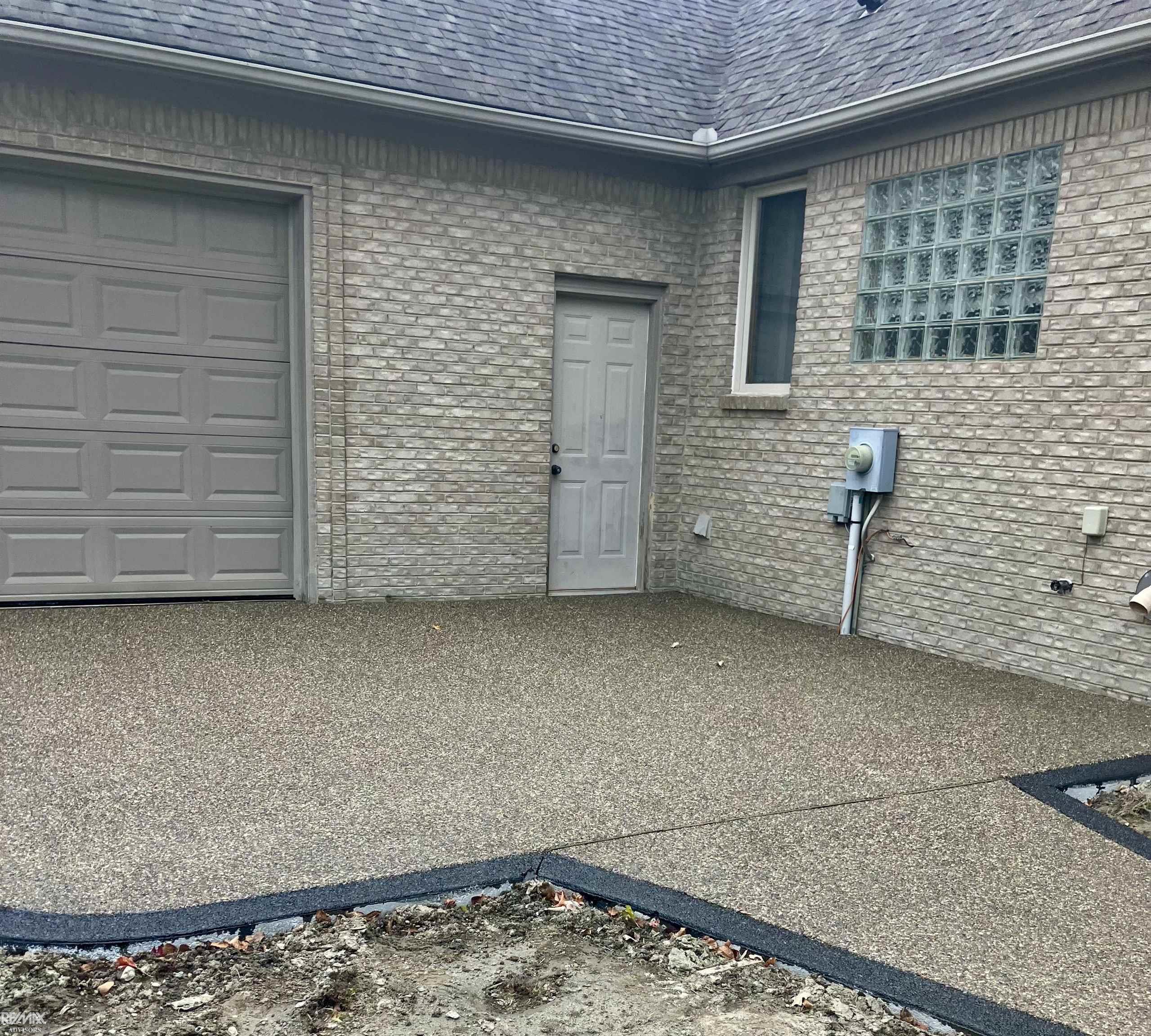 48498 Beacon Square Drive Macomb, MI 48044 - Photo 16 of 68