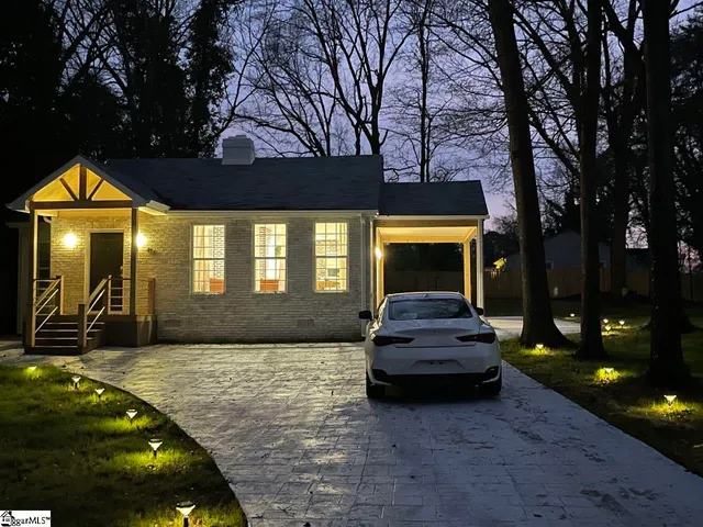 $307,000 | 416 Kentucky Avenue, Spartanburg, SC 29306