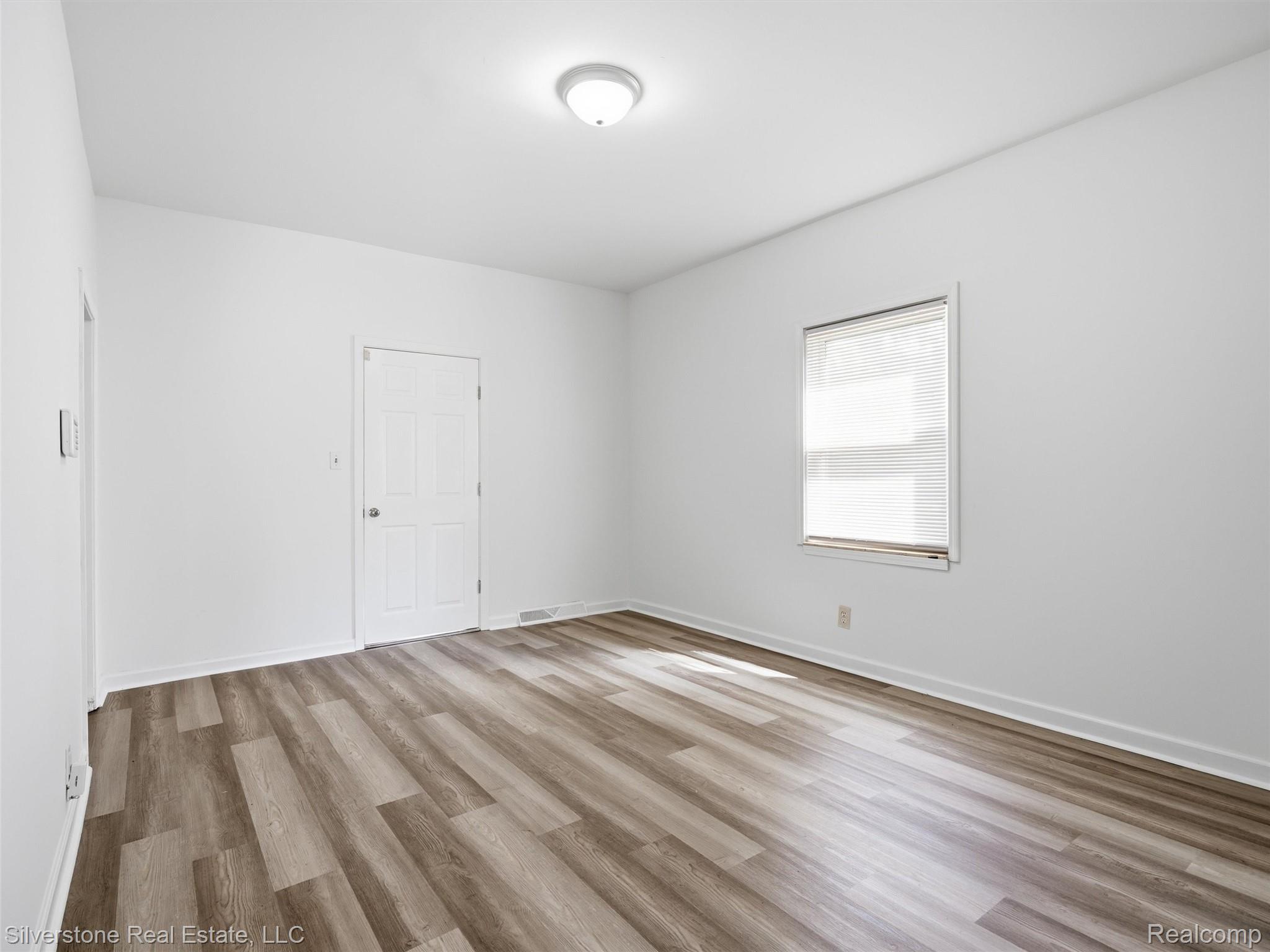 9691 Grames Road Maybee, MI 48159 - Photo 15 of 44 15-DSC07999.jpg