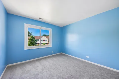 $279,900 | 124 Morningside Lane West, Unit 124, Buffalo Grove, IL 60089