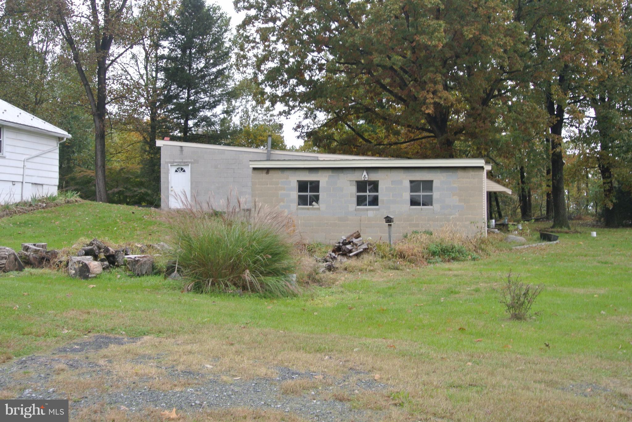 2369 Church Road Hummelstown, PA 17036 - Photo 12 of 40 Gallery Image 12