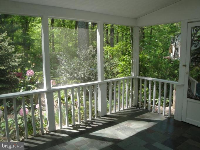 12327 Panama Road Reston, VA 20191 - Photo 2 of 29 Porch