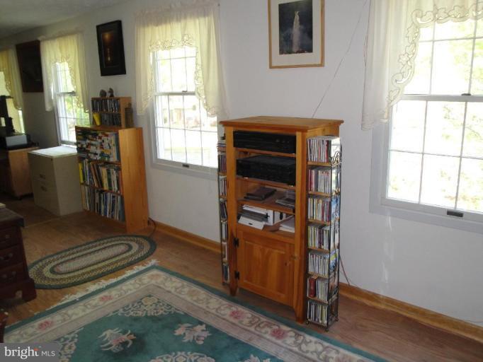 12327 Panama Road Reston, VA 20191 - Photo 9 of 29 enormous master br sitting room suite