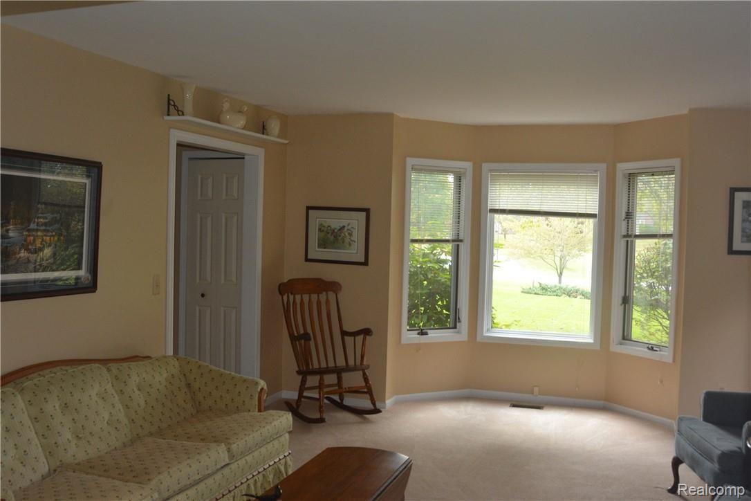446 Hunters Ridge Drive Saline, MI 48176 - Photo 15 of 37 DSC_3685.JPG