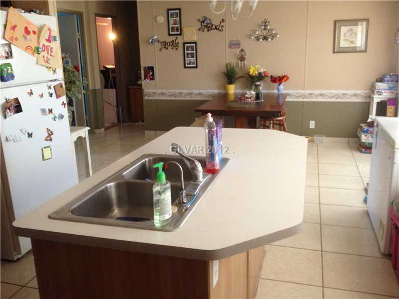 597 East Simkins Road Pahrump, NV 89060 - Photo 9 of 13 Kitchen.