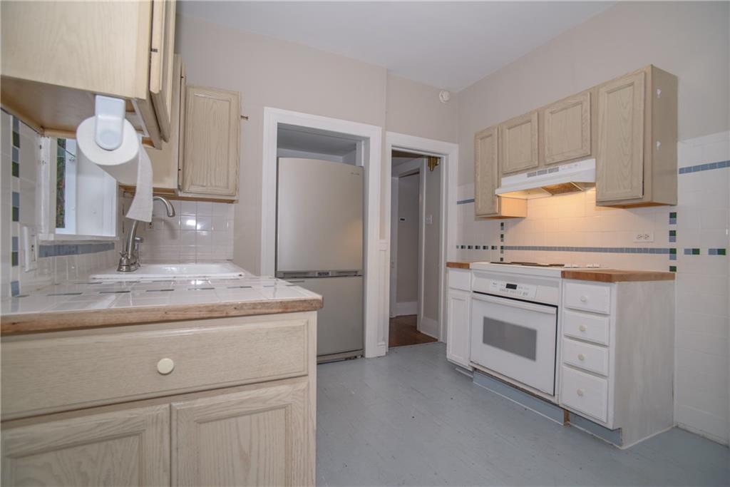 421 Oliver Road Edgeworth, PA 15143 - Photo 9 of 21