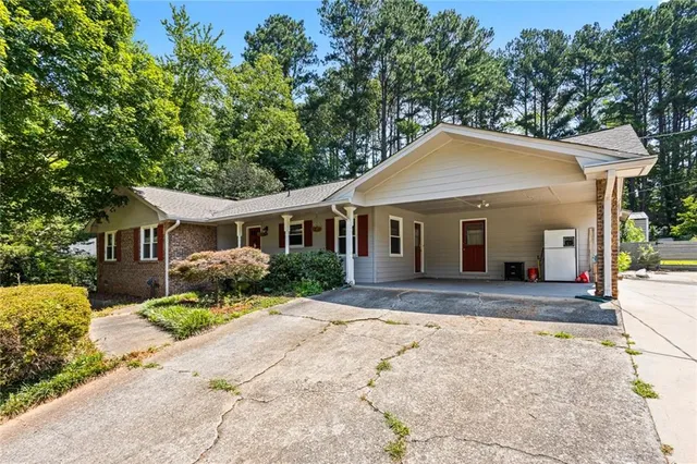 $2,200 | 824 Hickory Ridge Road Southwest, Lilburn, GA 30047