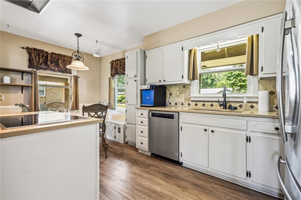 824 Hickory Ridge Road Southwest Lilburn, GA 30047 - Photo 11 of 23