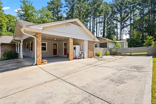 $2,200 | 824 Hickory Ridge Road Southwest, Lilburn, GA 30047