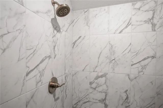 $480,000 | 19935 West 221st Street, Spring Hill, KS 66083