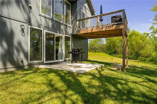 $480,000 | 19935 West 221st Street, Spring Hill, KS 66083