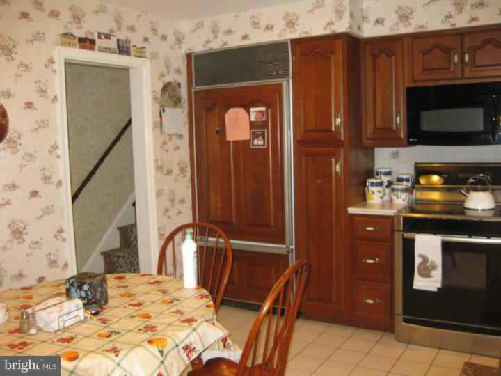 430 Leonard Road Huntingdon Valley, PA 19006 - Photo 14 of 25 Kitchen