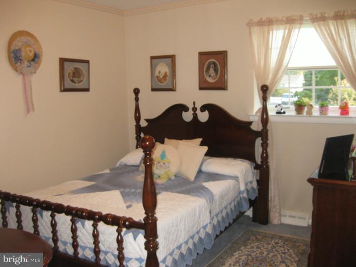 430 Leonard Road Huntingdon Valley, PA 19006 - Photo 18 of 25 Bedroom 2