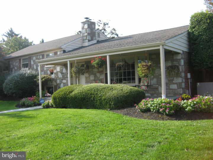 430 Leonard Road Huntingdon Valley, PA 19006 - Photo 3 of 25 Exterior Front