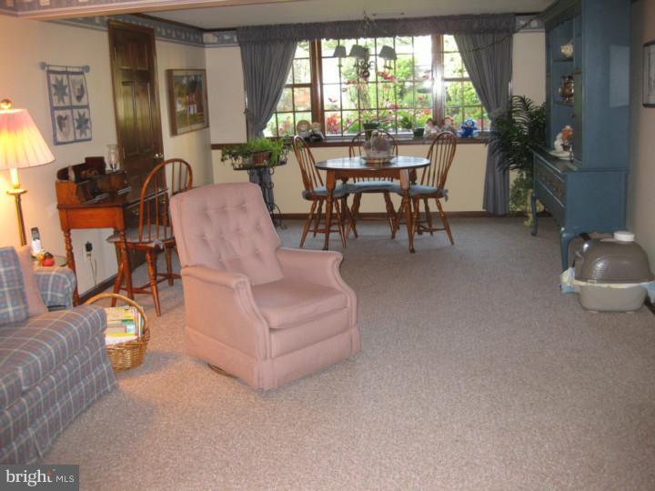 430 Leonard Road Huntingdon Valley, PA 19006 - Photo 21 of 25 Family Room