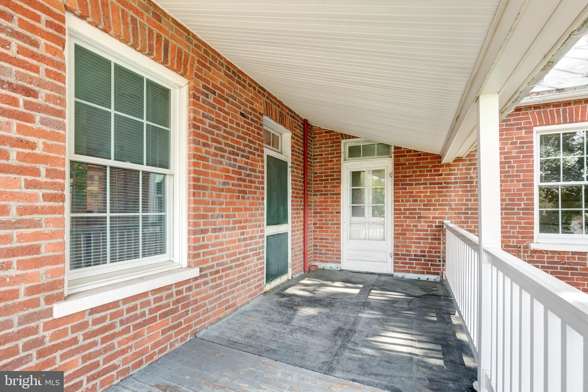 162 East Main Street Westminster, MD 21157 - Photo 44 of 50 2nd level porch area