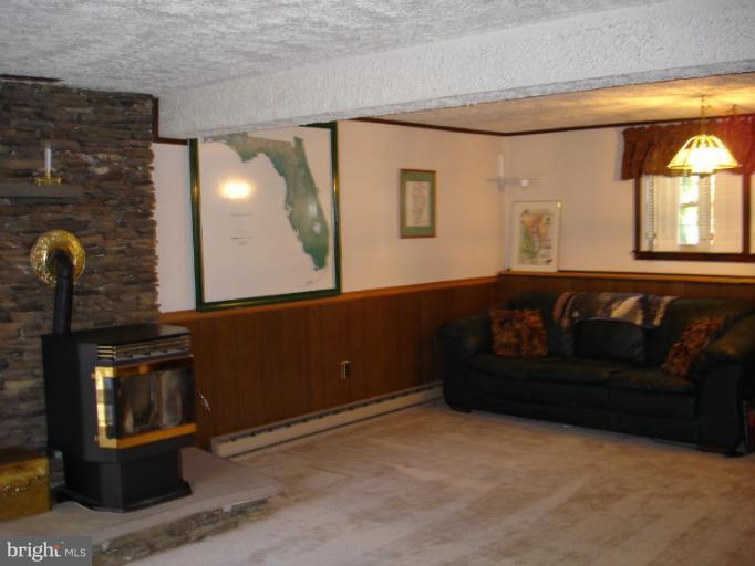 1225 Hampton Road Annapolis, MD 21409 - Photo 1 of 21 Family Room