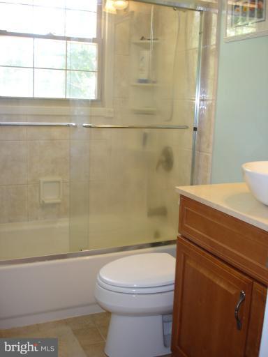 1225 Hampton Road Annapolis, MD 21409 - Photo 8 of 21 Bath