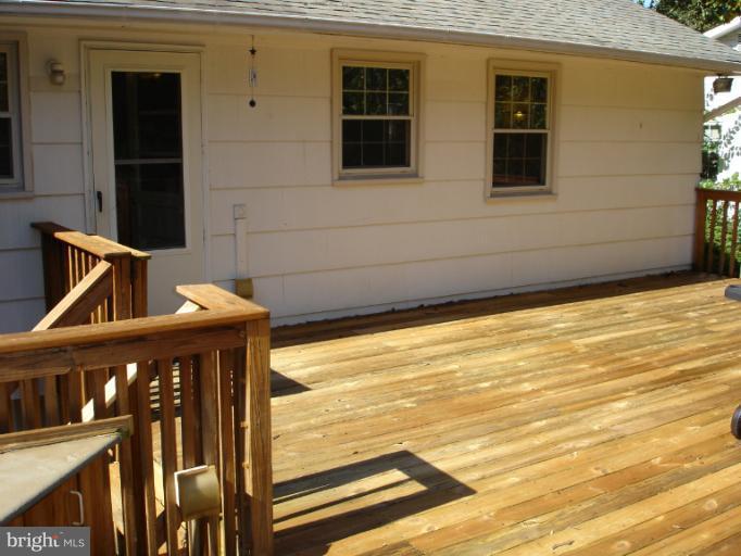 1225 Hampton Road Annapolis, MD 21409 - Photo 10 of 21 Exterior (Rear)