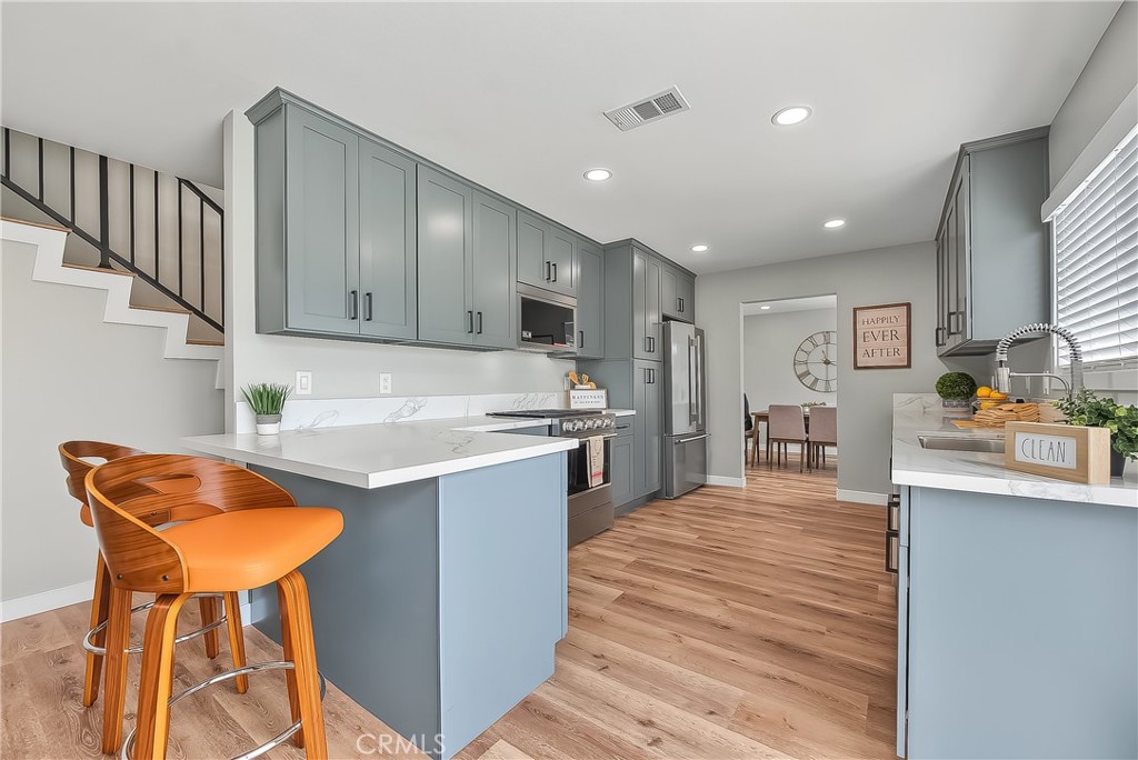 286 West Renwick Road Azusa, CA 91702 - Photo 18 of 75 Kitchen