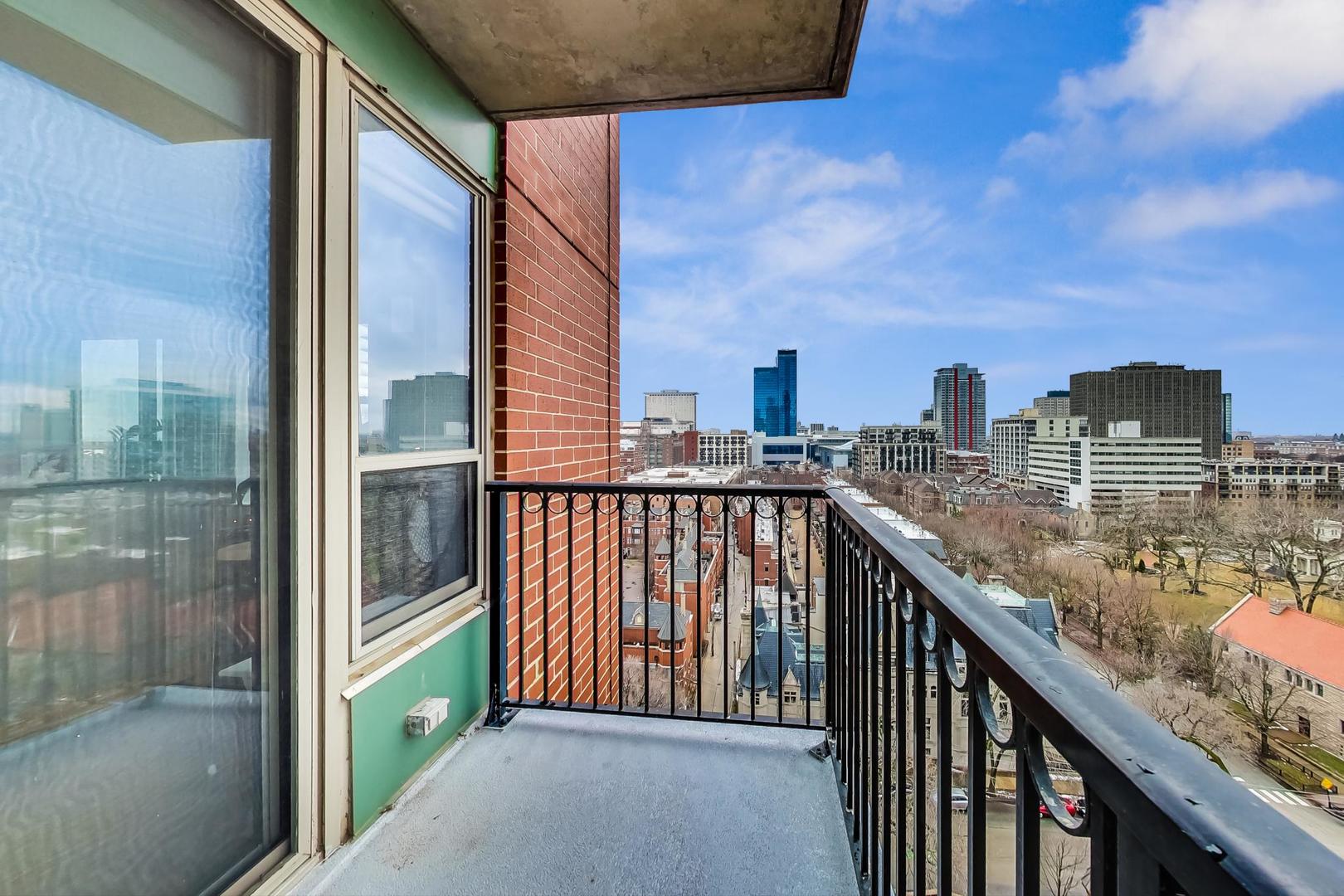 1717 South Prairie Avenue, Unit 1306 Chicago, IL 60616 - Photo 13 of 21
