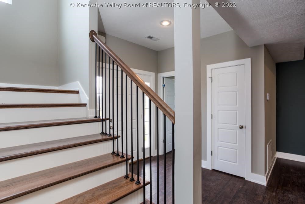 126 Castleknock Road Winfield, WV 25213 - Photo 20 of 30 Gallery Image 20