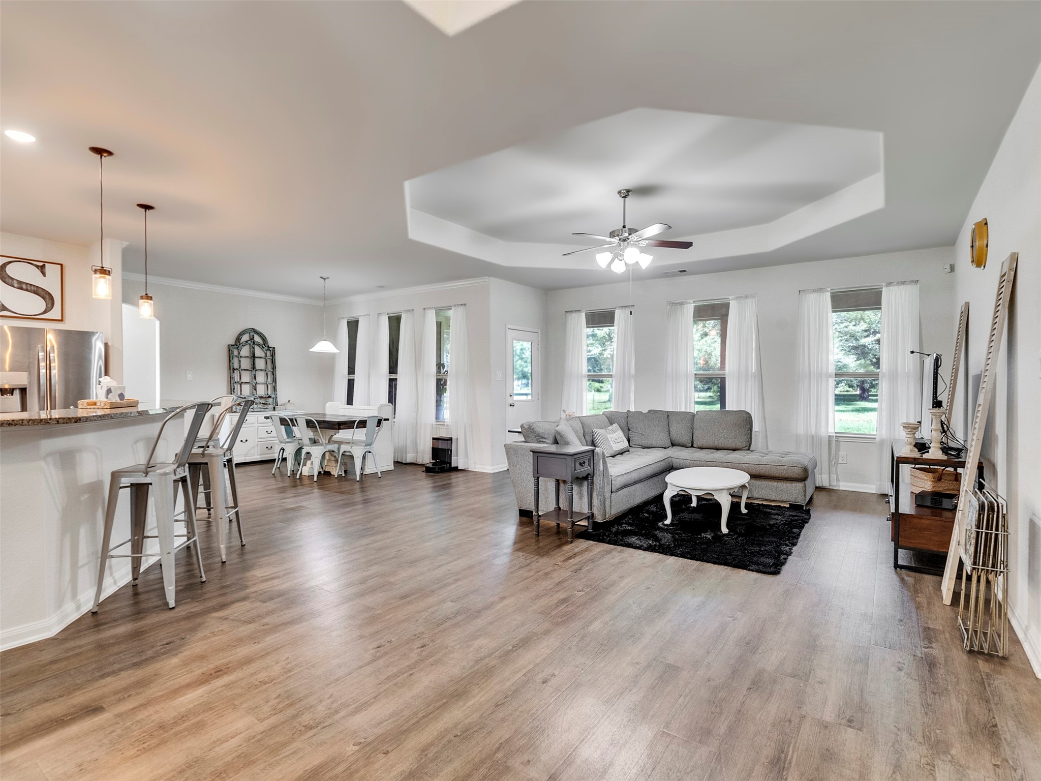 6264 Rolling Hills Road Conroe, TX 77303 - Photo 7 of 45 Gallery Image 7