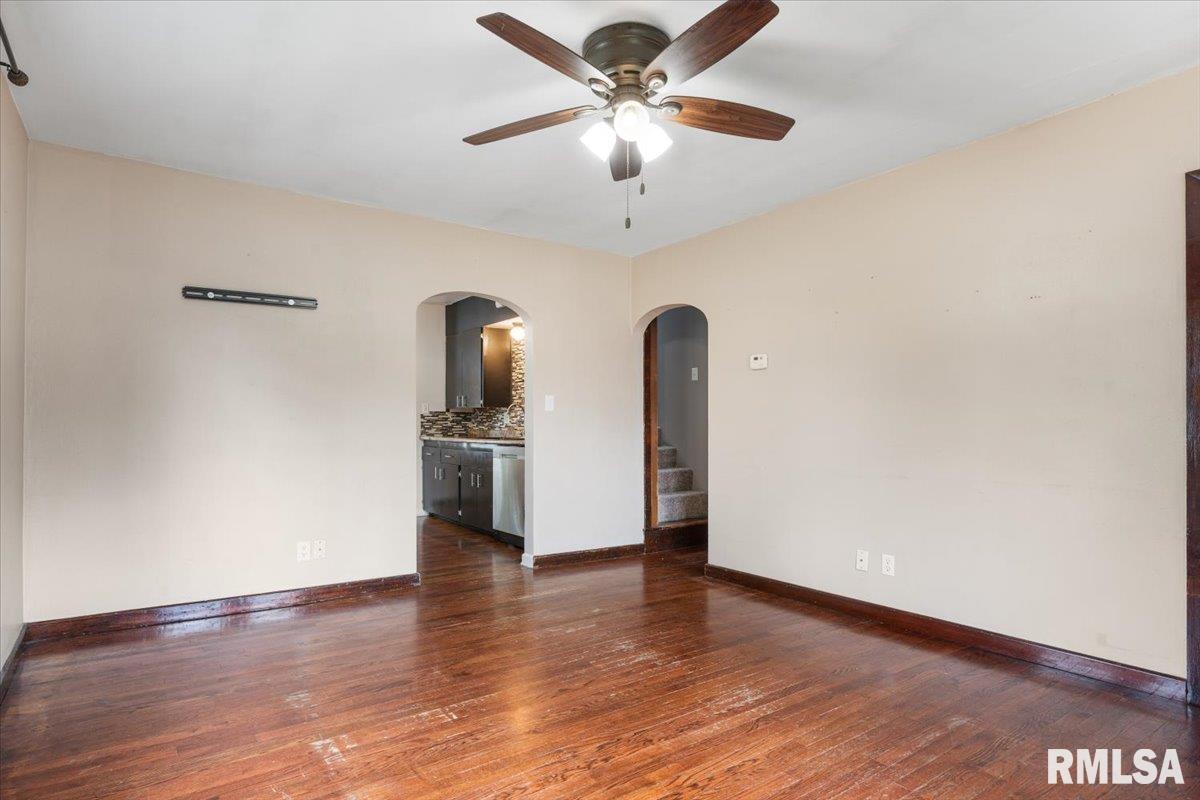 3312 South Spring Street Springfield, IL 62703 - Photo 3 of 38