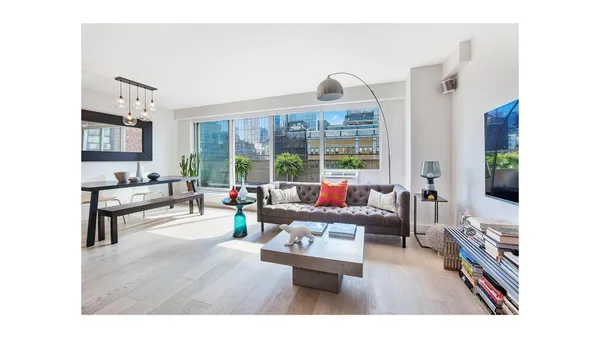 $1,220,000 | 430 West 34th Street, Unit PHB | Hudson Yards