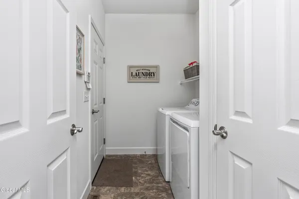 $535,000 | 12 Twinflower Court, Bethlehem, NY 12077