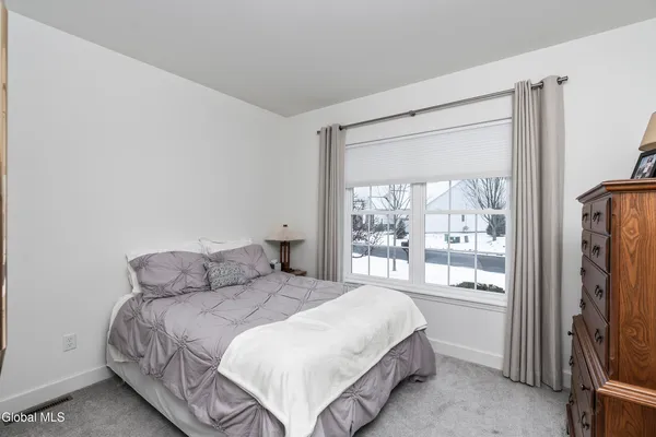 $535,000 | 12 Twinflower Court, Bethlehem, NY 12077